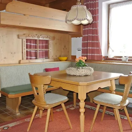 Haus Hoelzlbauer 4 Apartment *