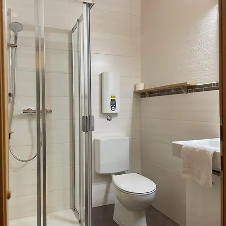 Haus Hoelzlbauer 4 Apartamento